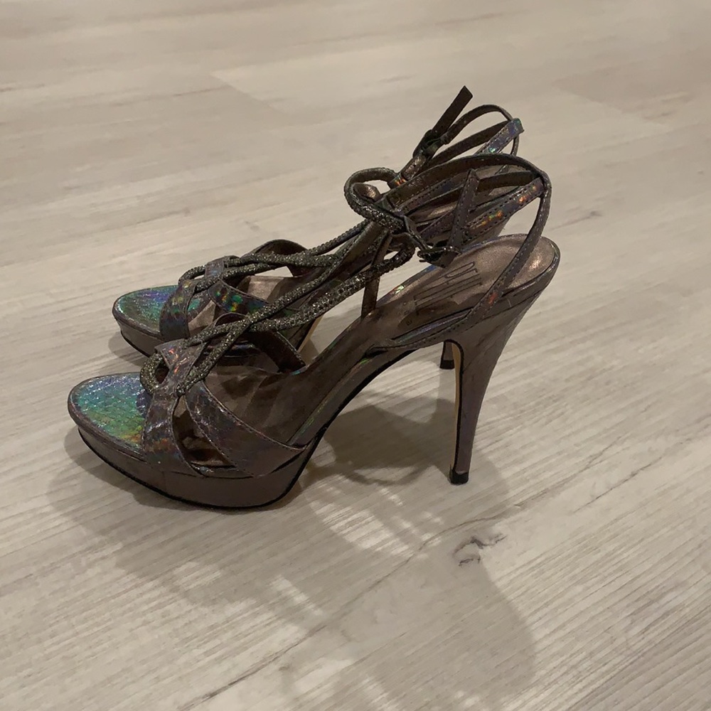 Pelle Moda heels - Picture 2 of 6